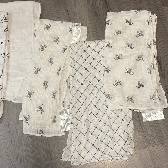 MUSLIN SWADDLES. - Picture 5 of 5